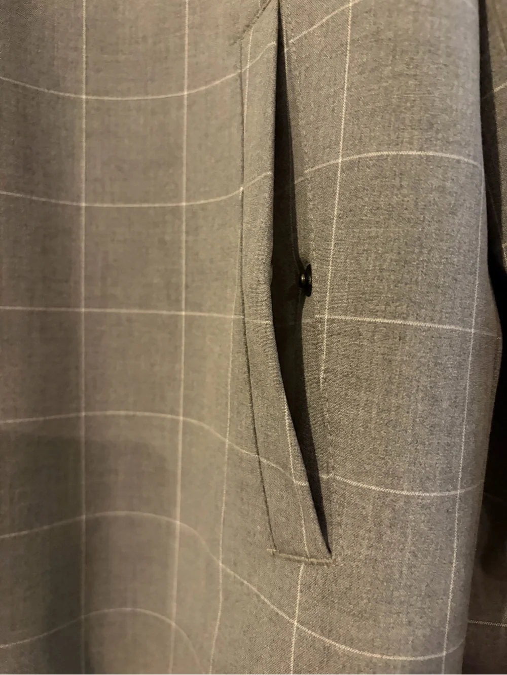 Two-Piece Plaid Jacket and Jogger Suit Set - Grey